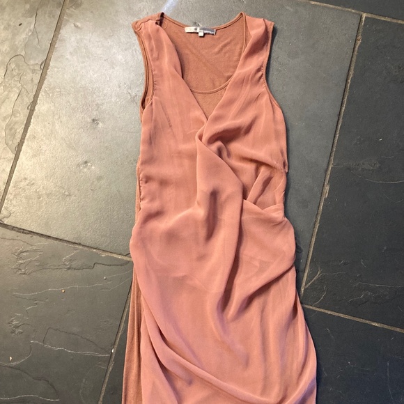 Size Medium Rayon/Polyester Dress - Picture 1 of 3